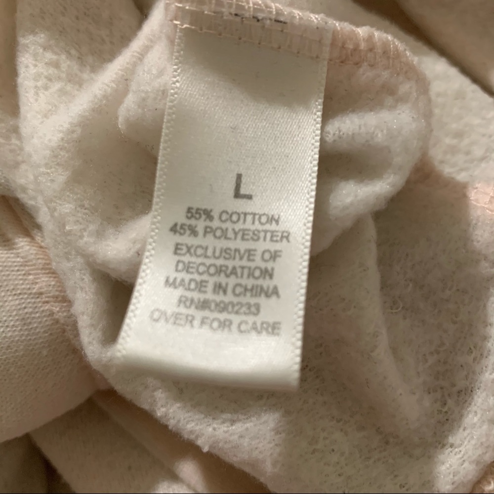 FREE w/ BUNDLE Baby Pink Crewneck Sweatshirt - as is - Picture 10 of 12